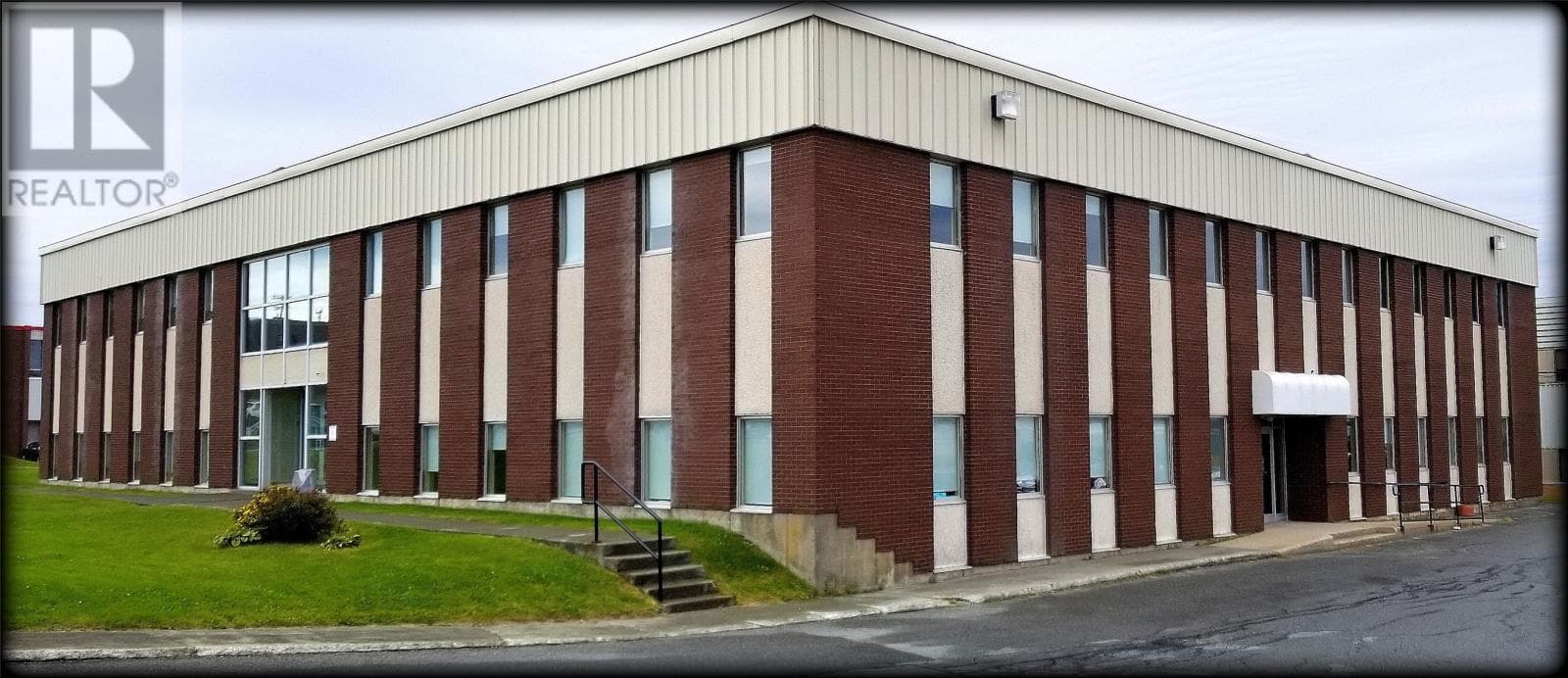 Unit 207 - 90 O'Leary Avenue