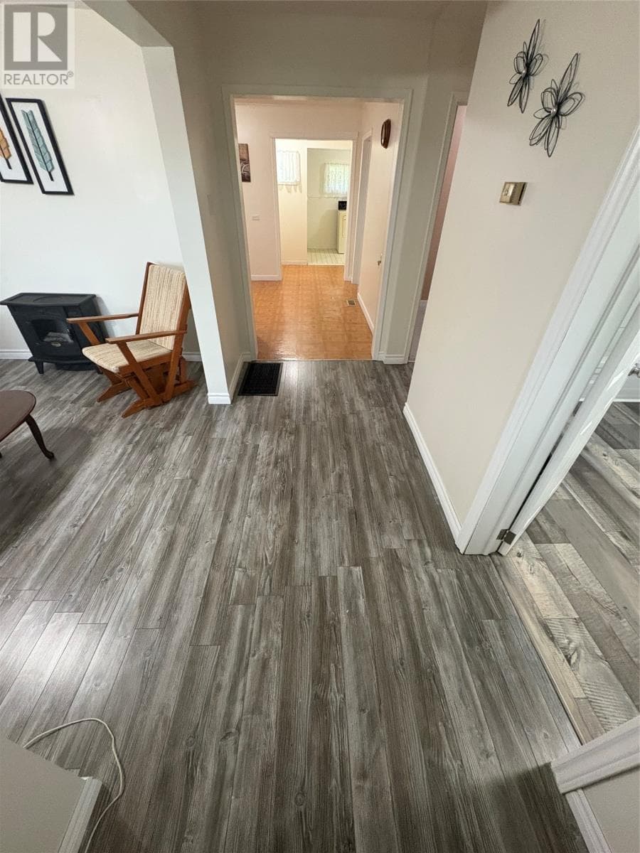 3 Davis Lane thumbnail 17