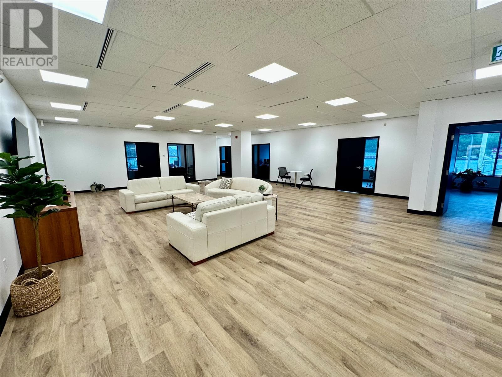 Unit 2nd floor - 277 Water Street thumbnail 14