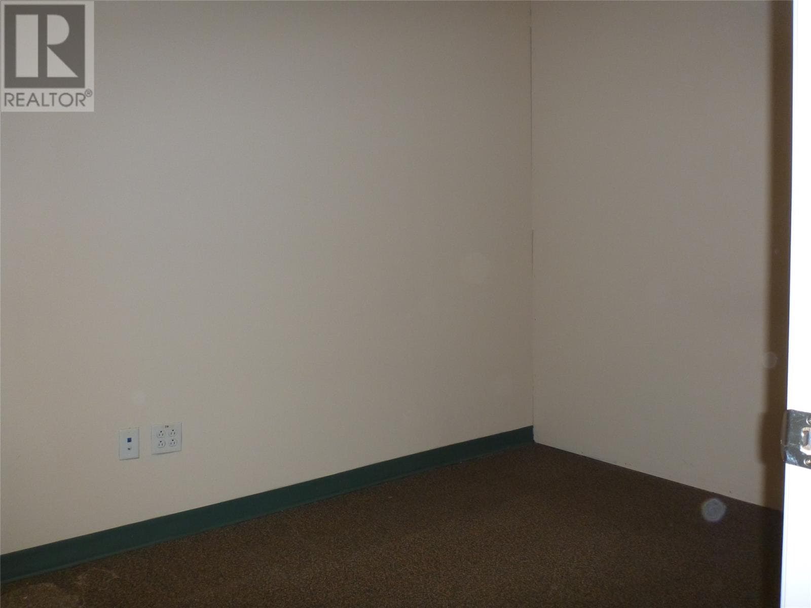 Unit Suite 206 - 263 Memorial Drive thumbnail 5