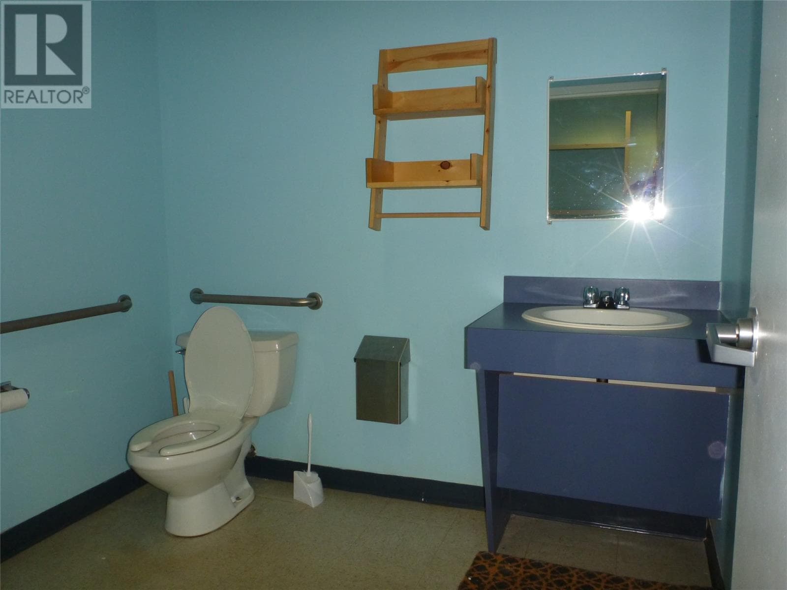 Unit Suite 206 - 263 Memorial Drive thumbnail 8