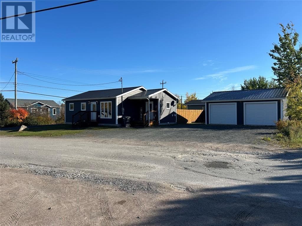 319 Jr Smallwood Boulevard thumbnail 2