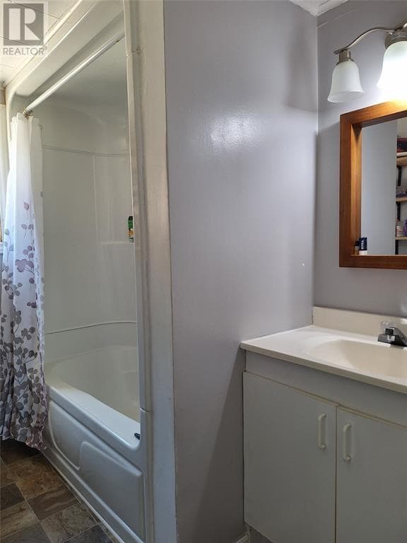 688 Oceanview Drive thumbnail 14