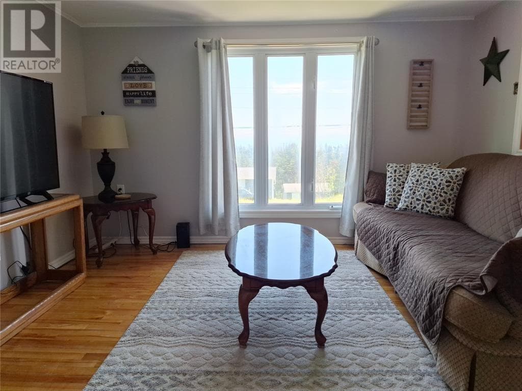 688 Oceanview Drive thumbnail 8