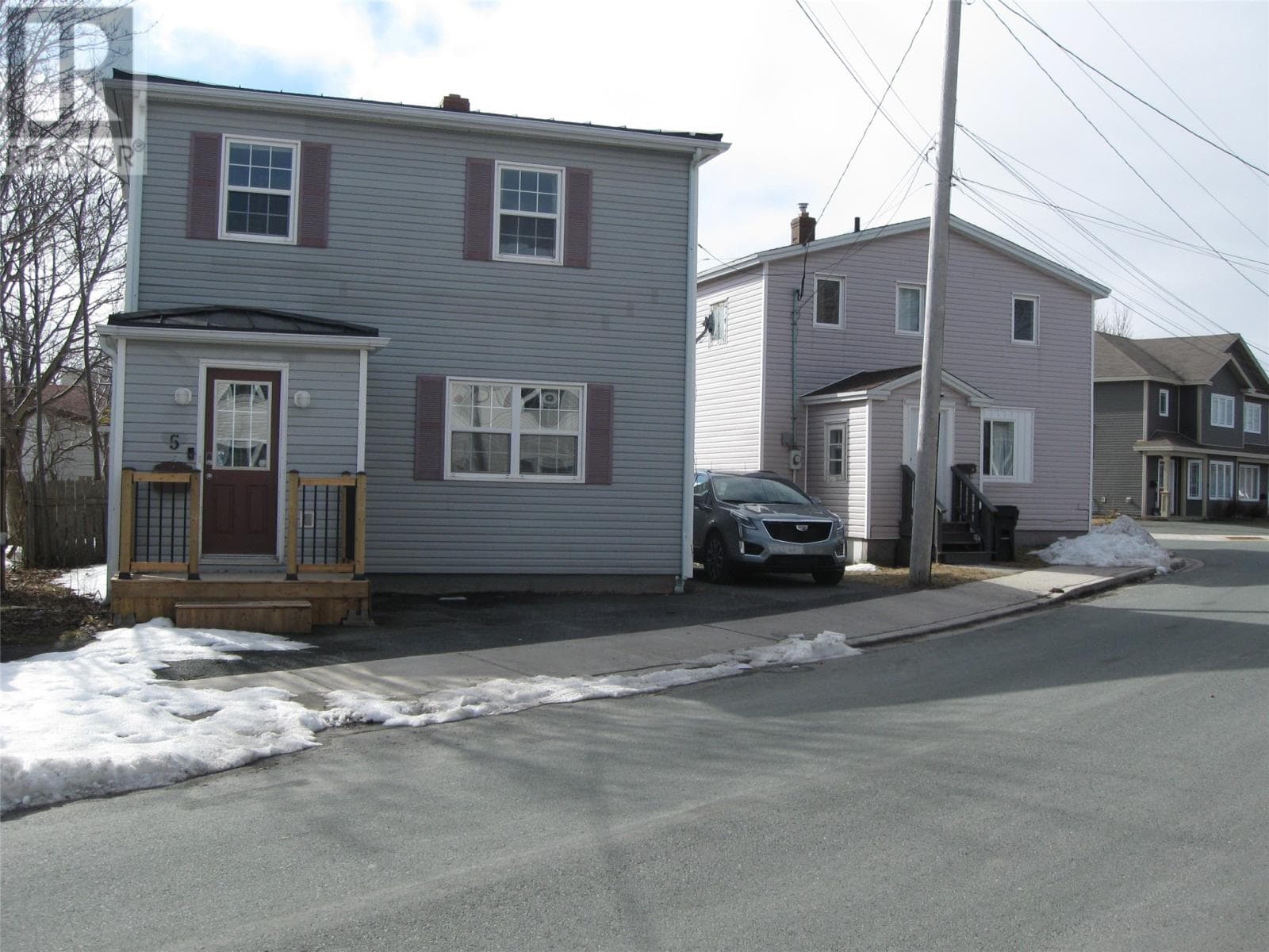 5 Connors Avenue