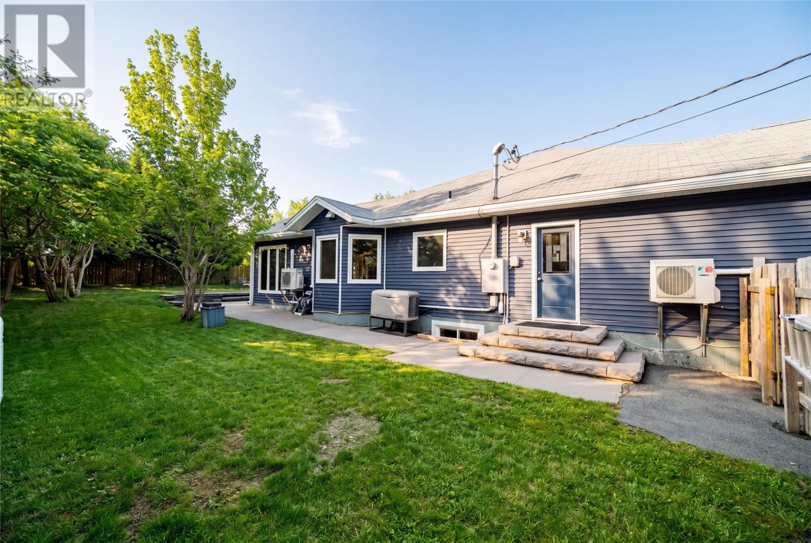 5 Roblin Place thumbnail 3