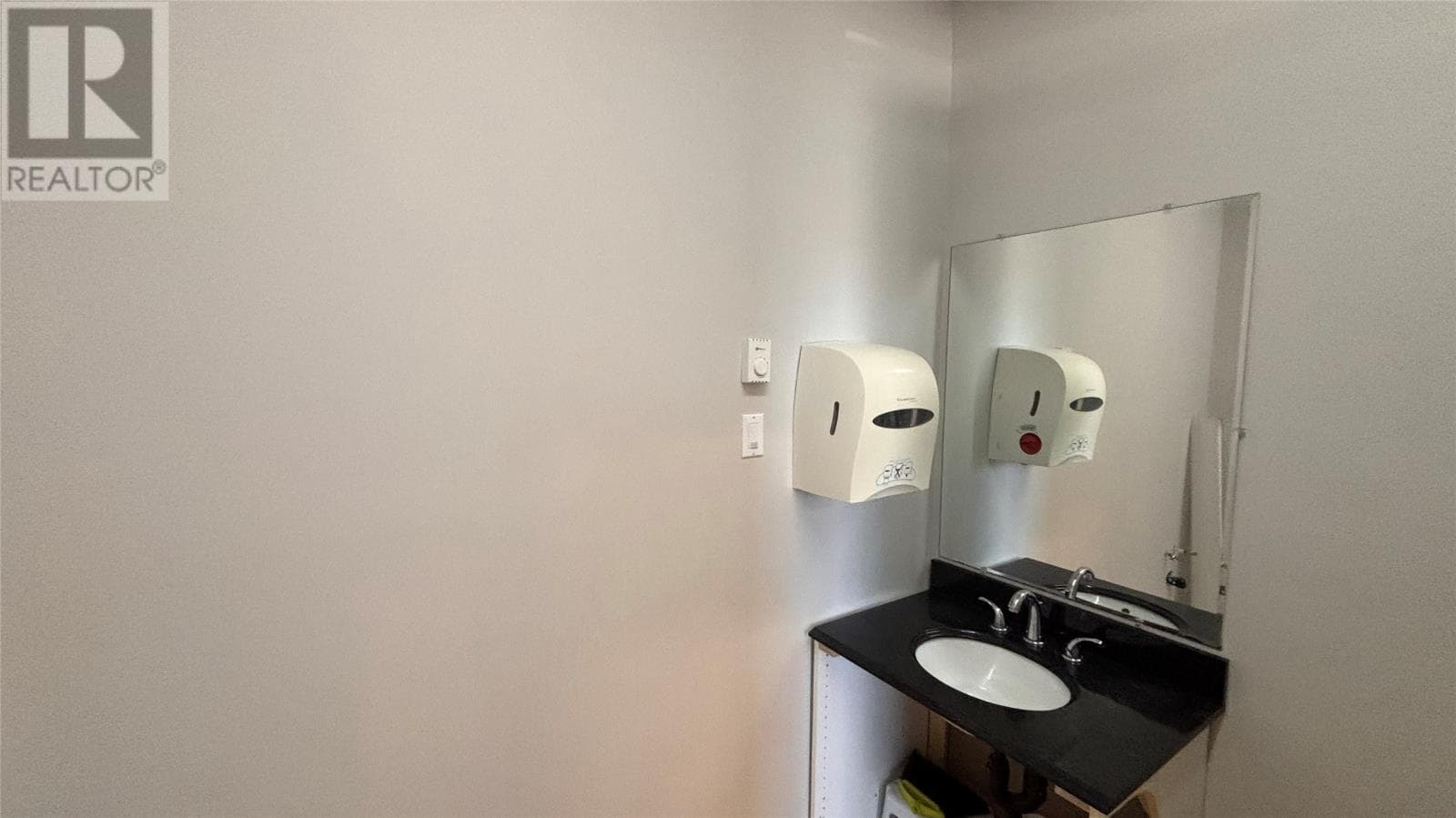 Unit B2 - 1187 Kenmount Road thumbnail 14