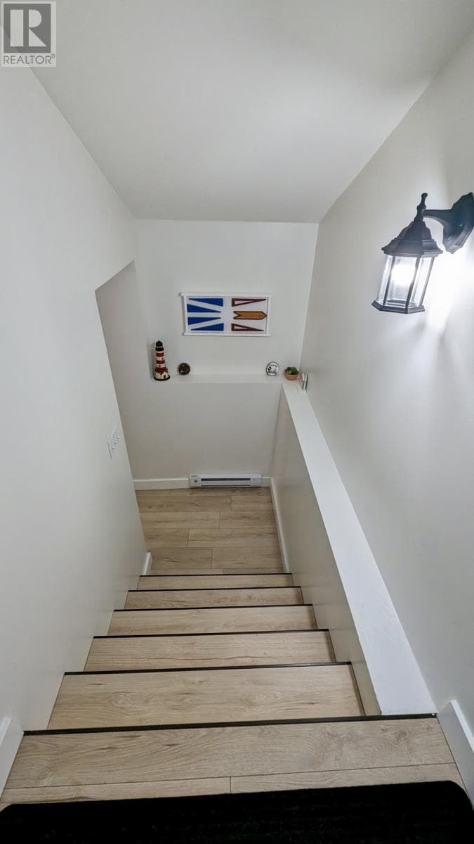 2 Henley Street thumbnail 20