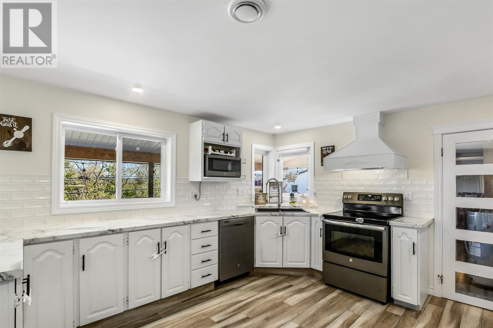 130 Dunns Hill Road thumbnail 8
