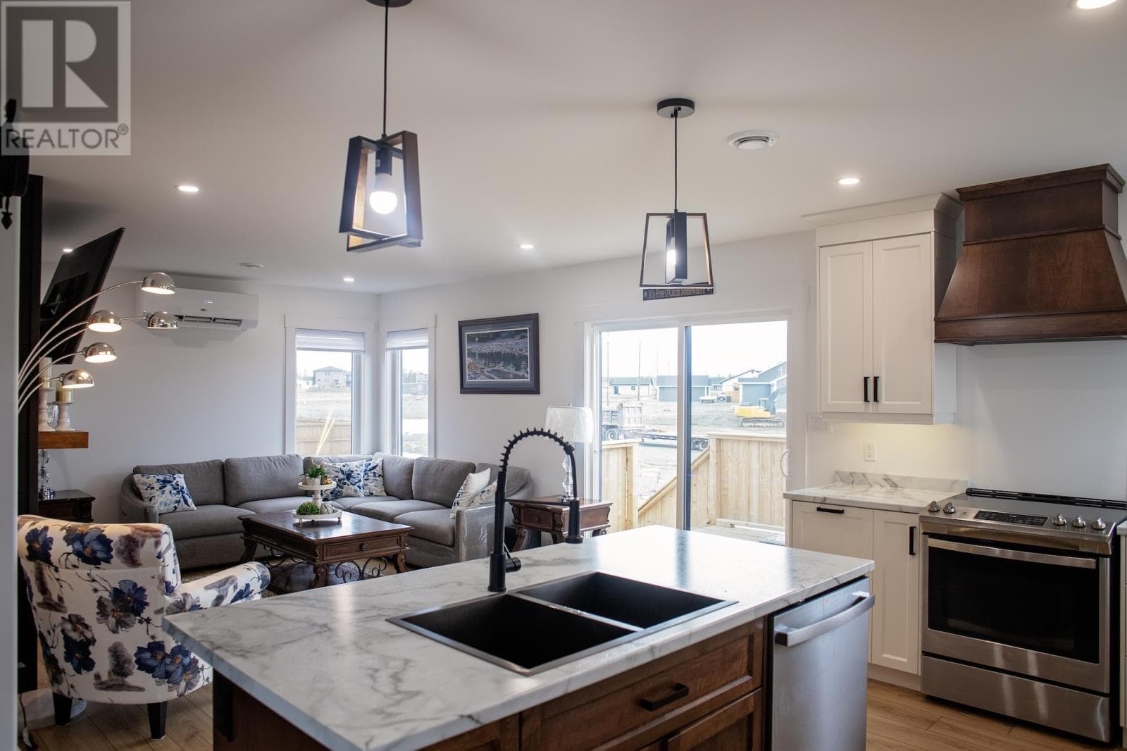 138 Penwell Avenue thumbnail 5