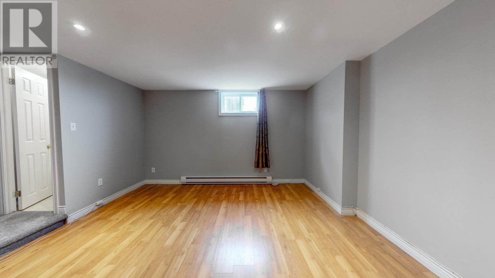 8 Scammell Crescent thumbnail 11