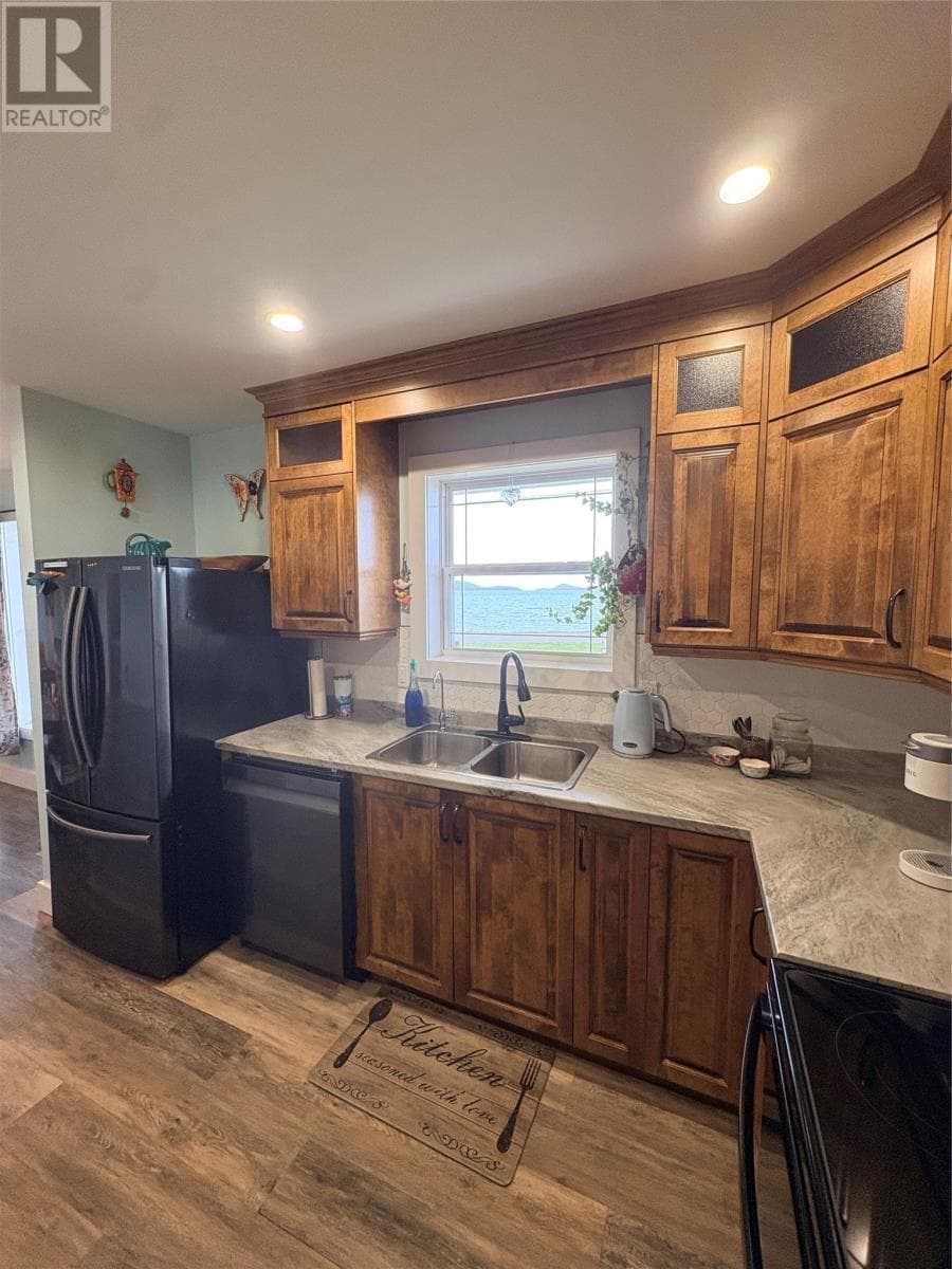138 Birchy Point Road thumbnail 16