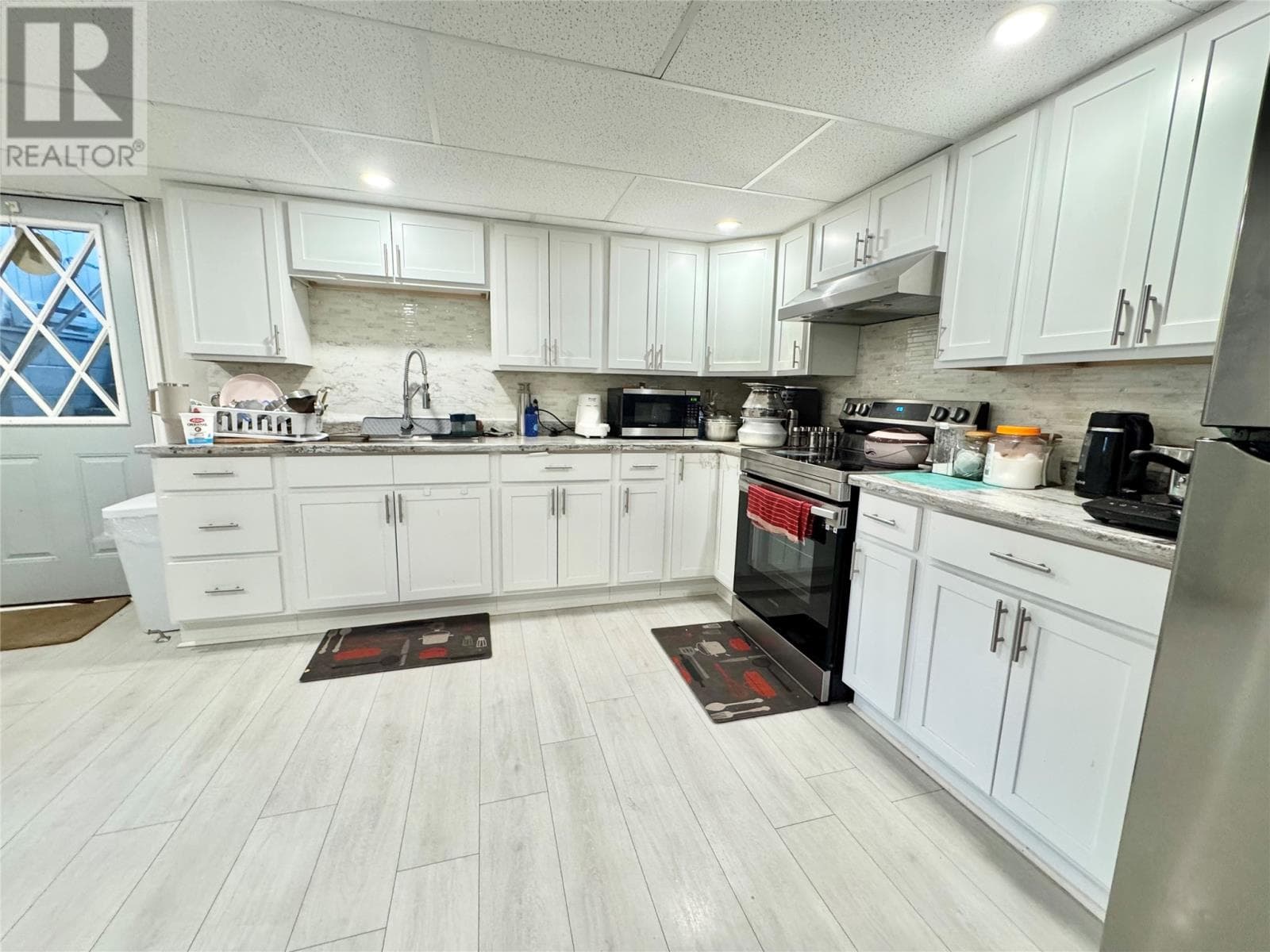 172 Elizabeth Drive thumbnail 17