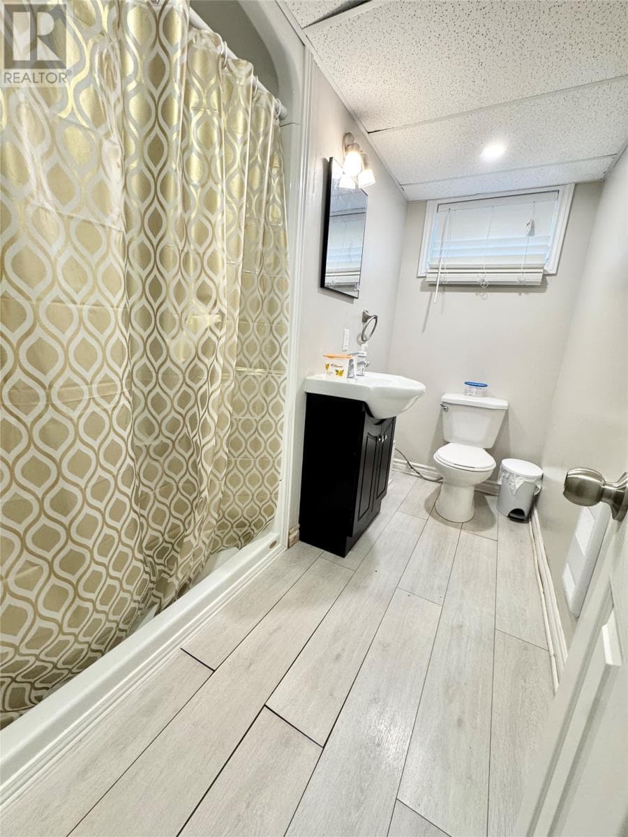 172 Elizabeth Drive thumbnail 20