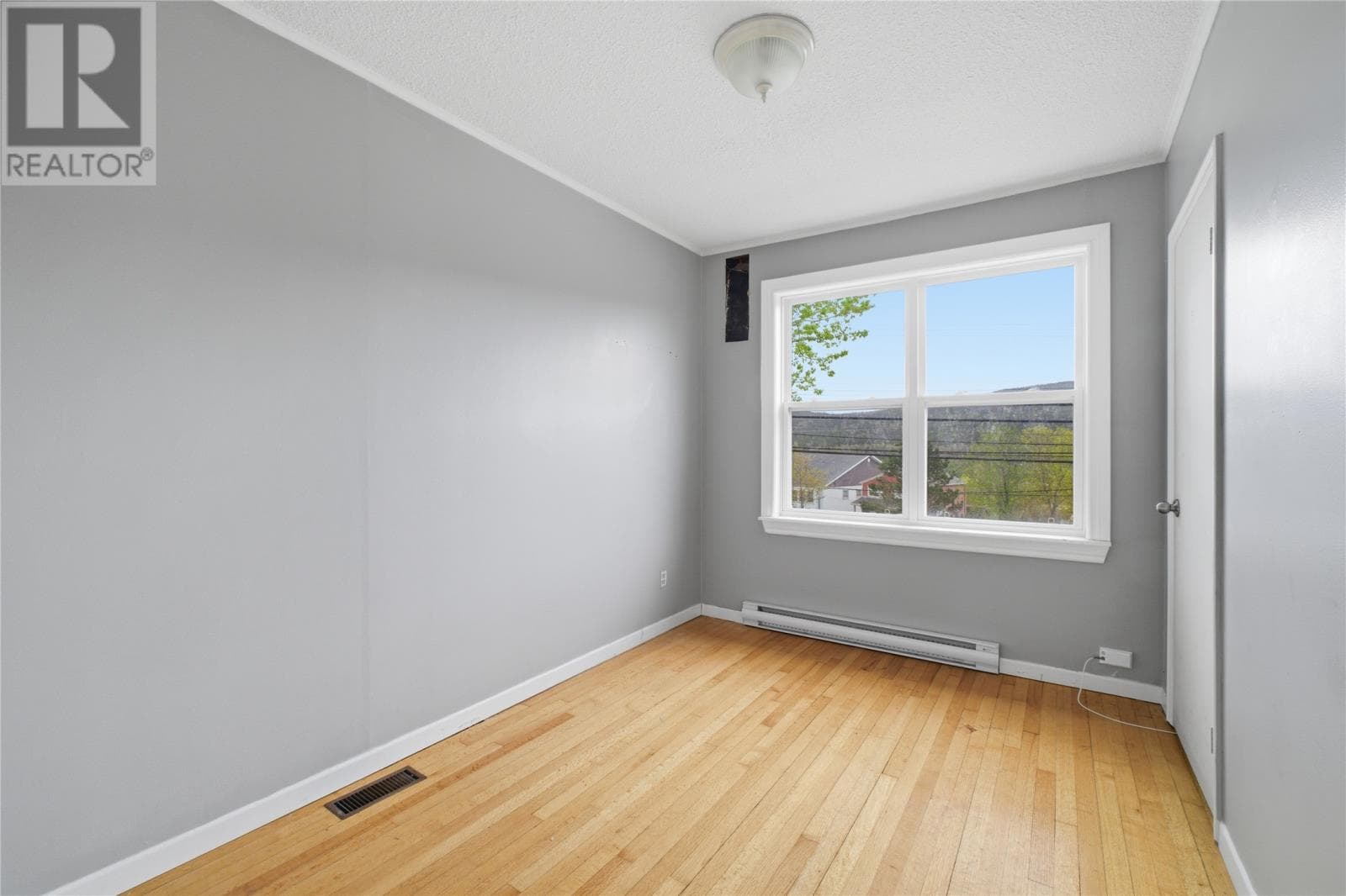 110 Cornwall Avenue thumbnail 10