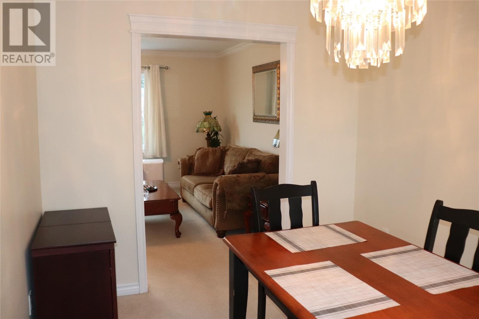 96 Colonial Avenue thumbnail 10