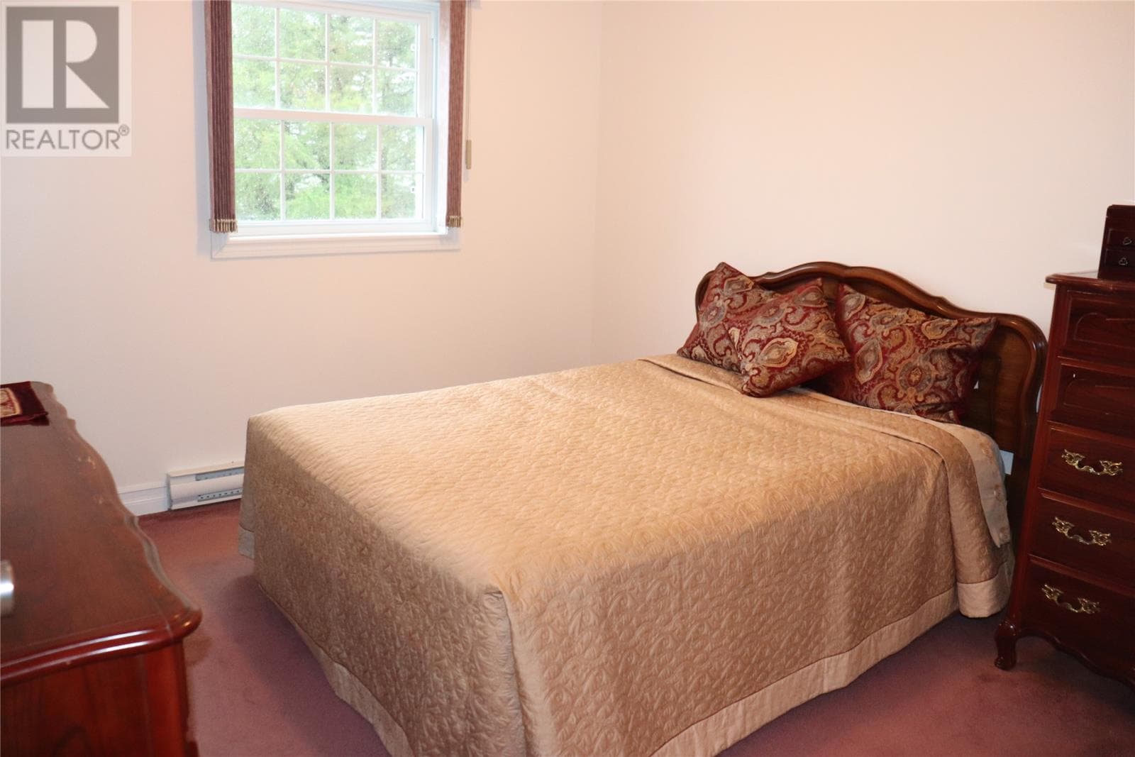 96 Colonial Avenue thumbnail 13