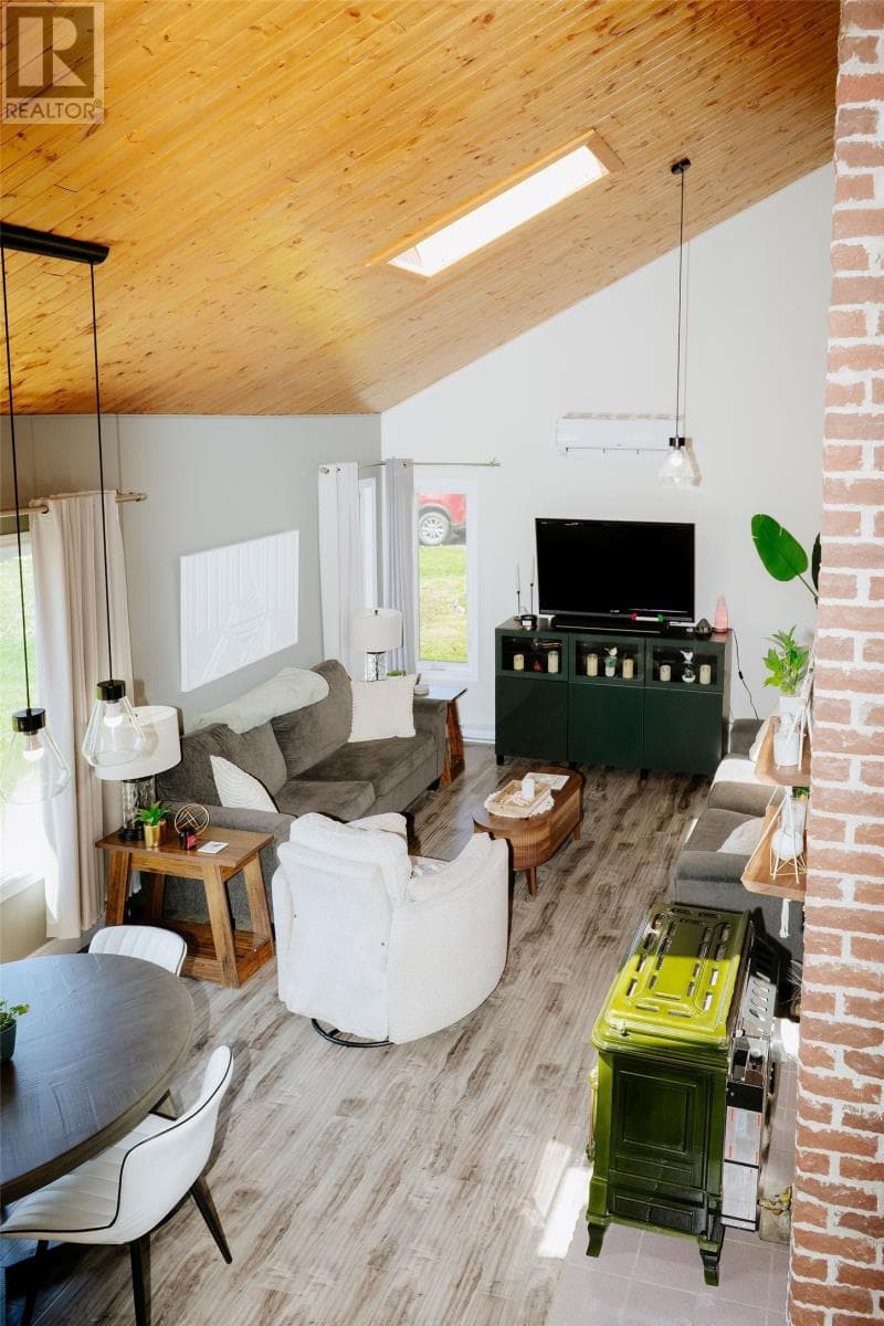 7 Wright Crescent thumbnail 12
