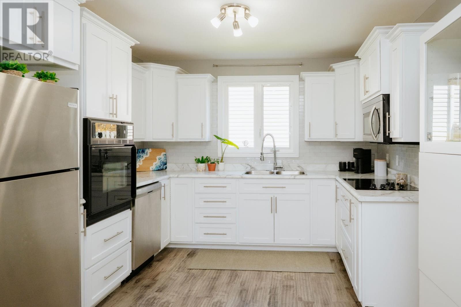 7 Wright Crescent thumbnail 18