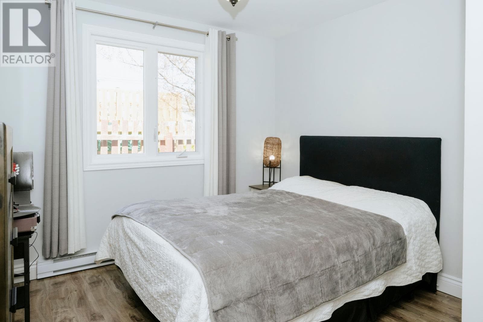 7 Wright Crescent thumbnail 19