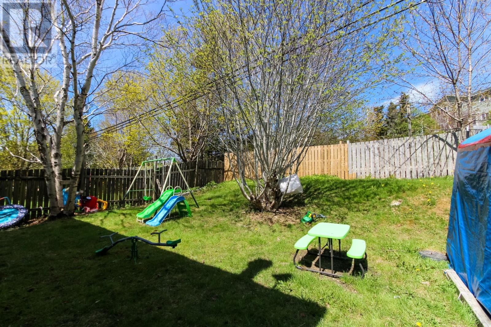 52 Canada Drive thumbnail 6
