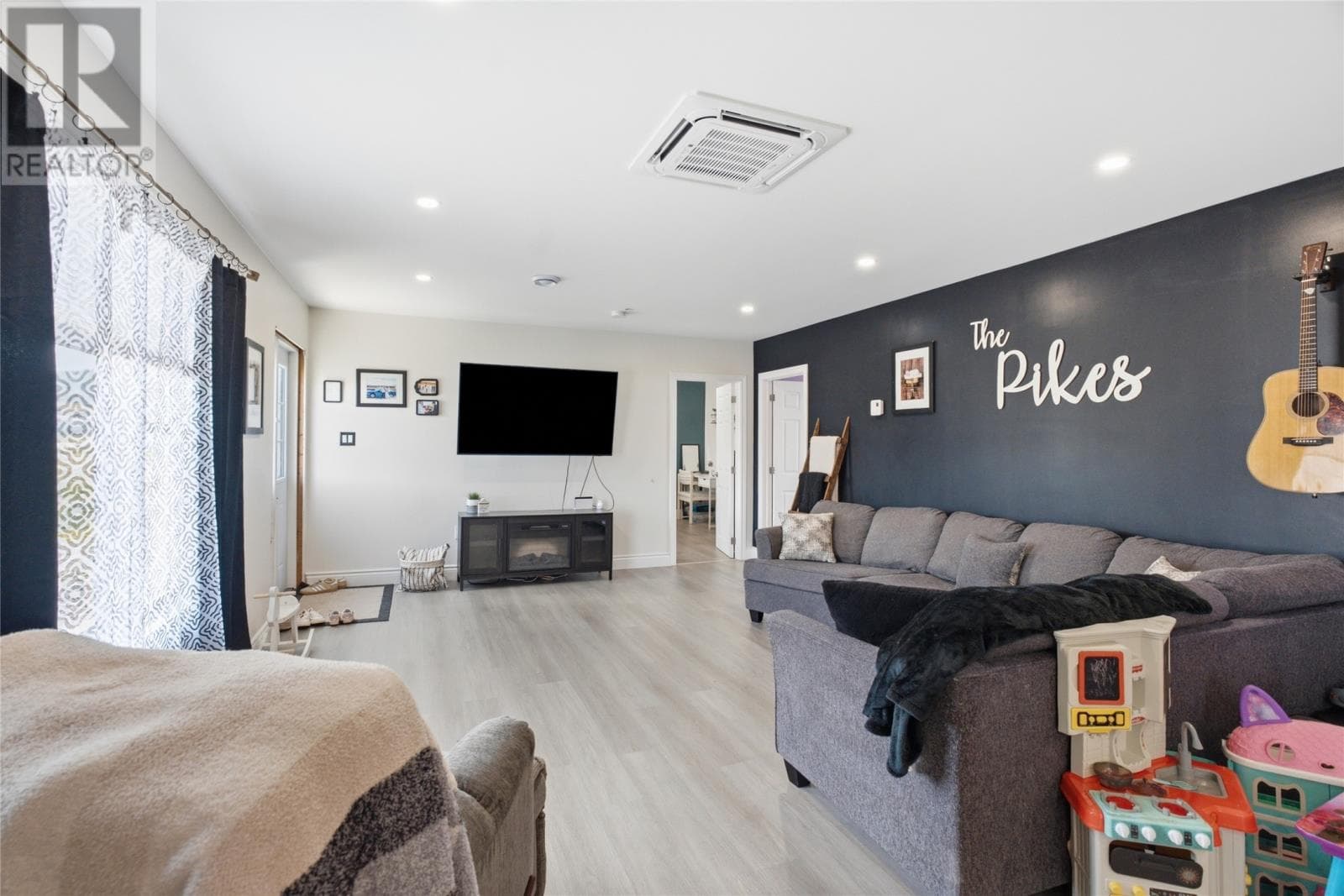 756-760 Sunset Drive thumbnail 18
