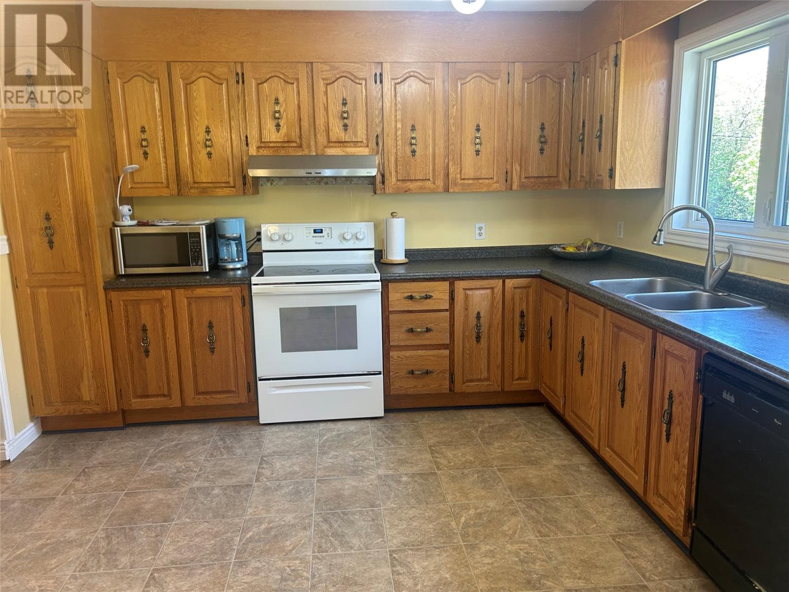 14 Gilbert Avenue thumbnail 10