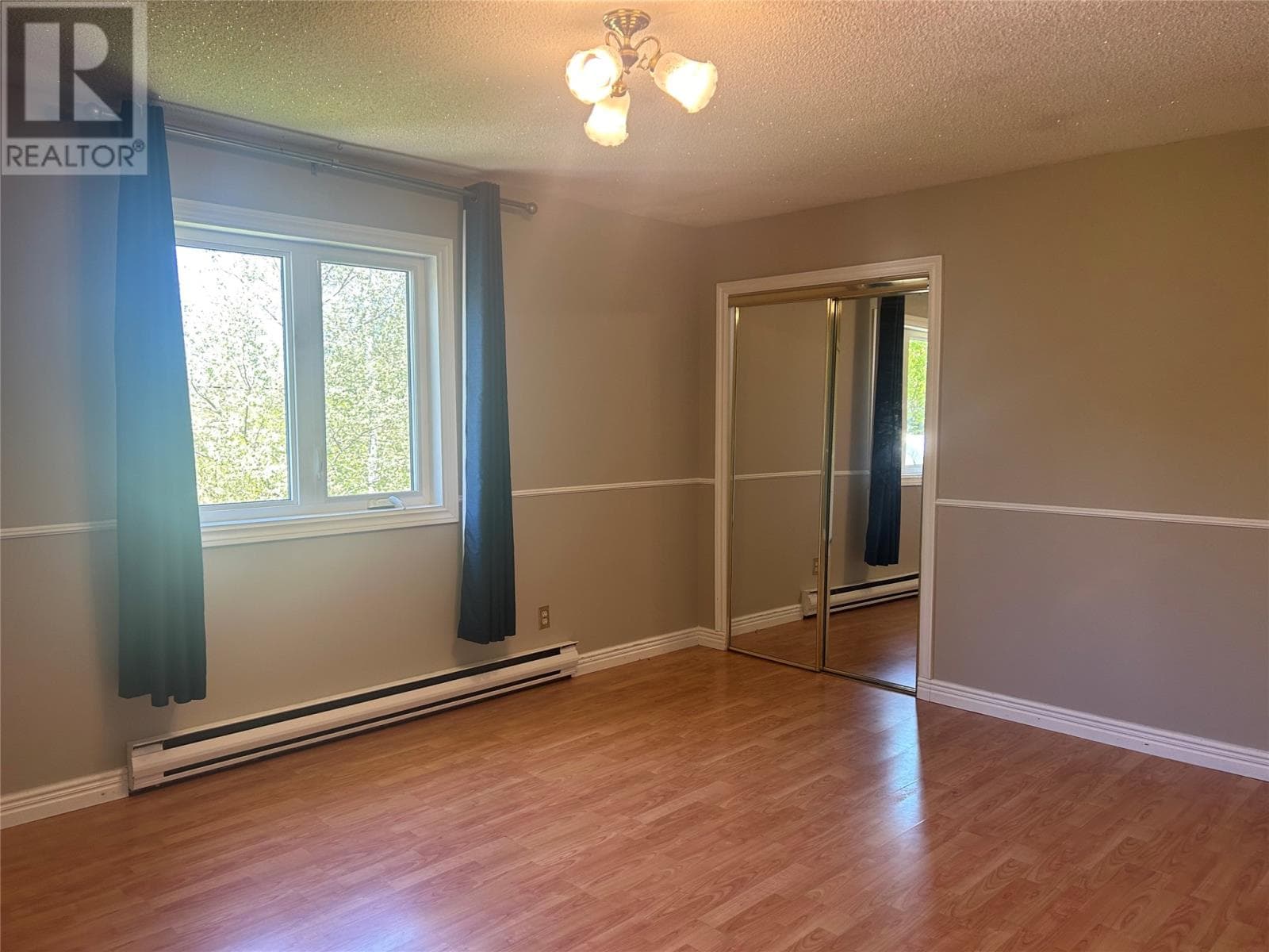 14 Gilbert Avenue thumbnail 13