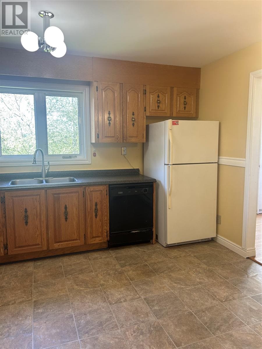 14 Gilbert Avenue thumbnail 9