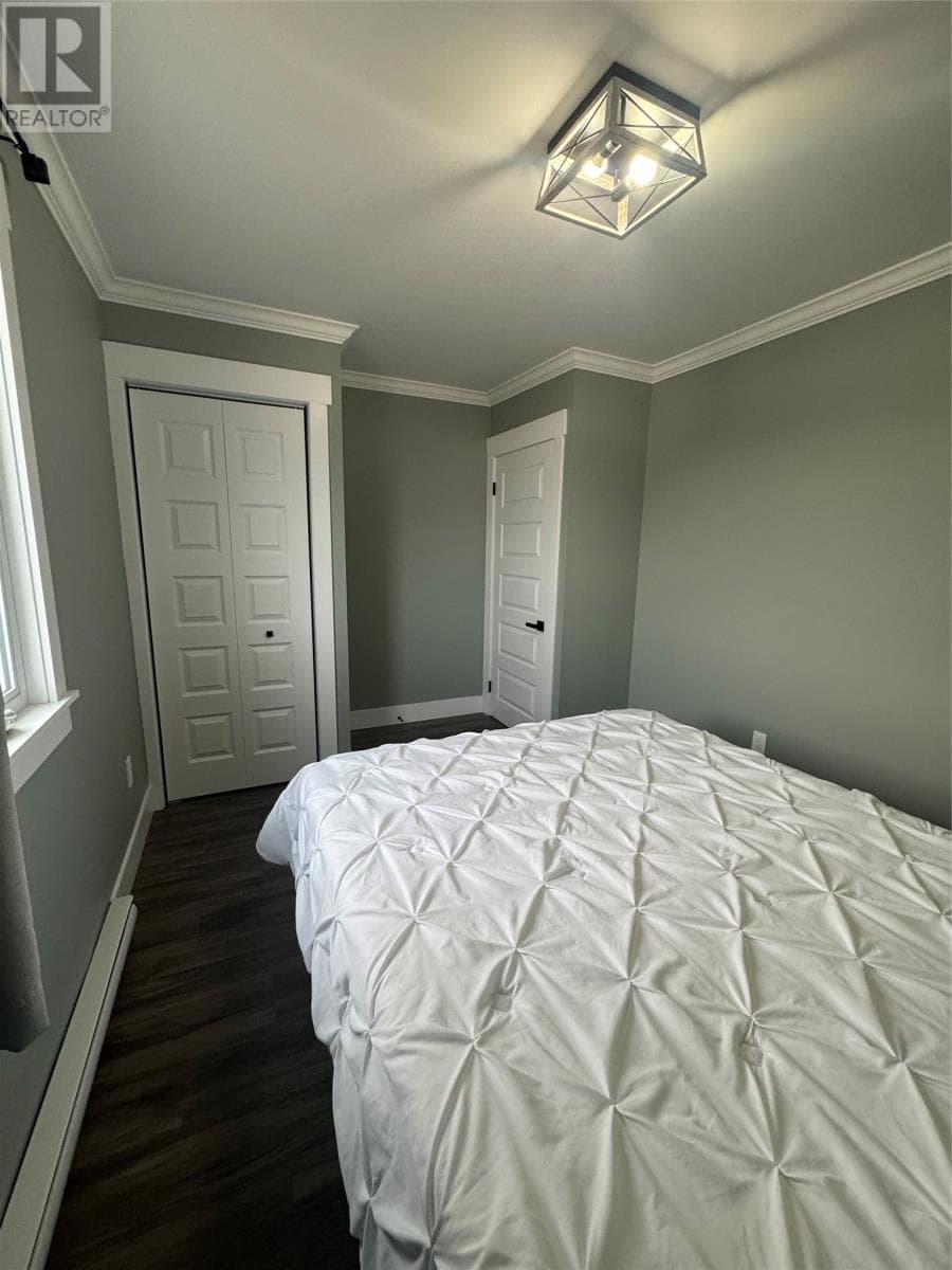 30 Hicks Place thumbnail 15