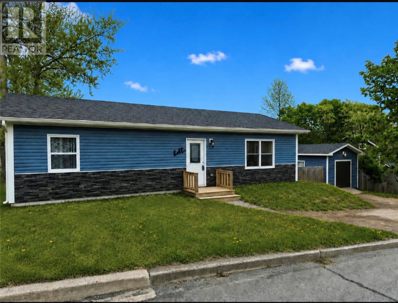 1 Pine Avenue