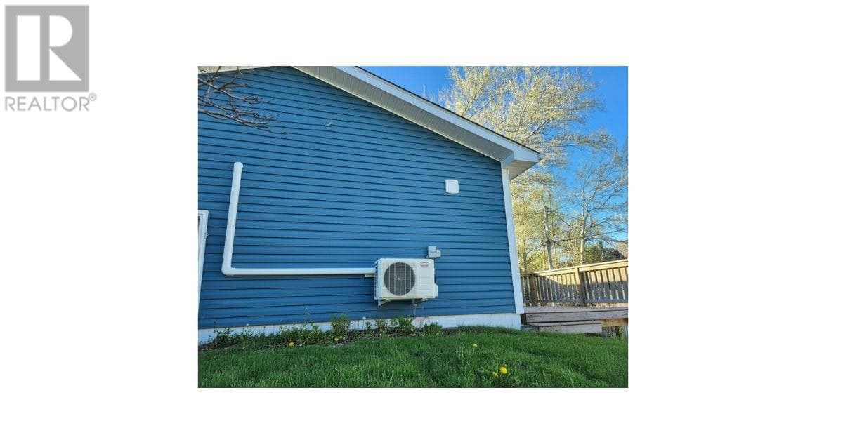 1 Pine Avenue thumbnail 6