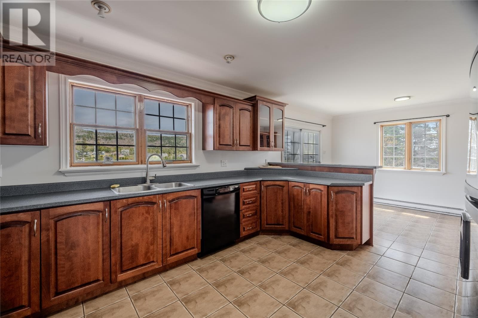 34 Cabot Drive thumbnail 12