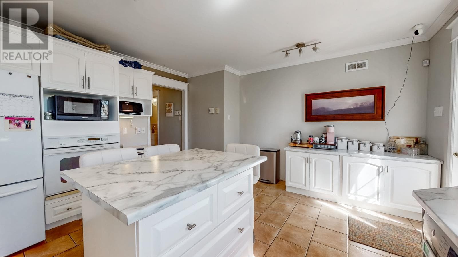 323 Stavanger Drive thumbnail 14