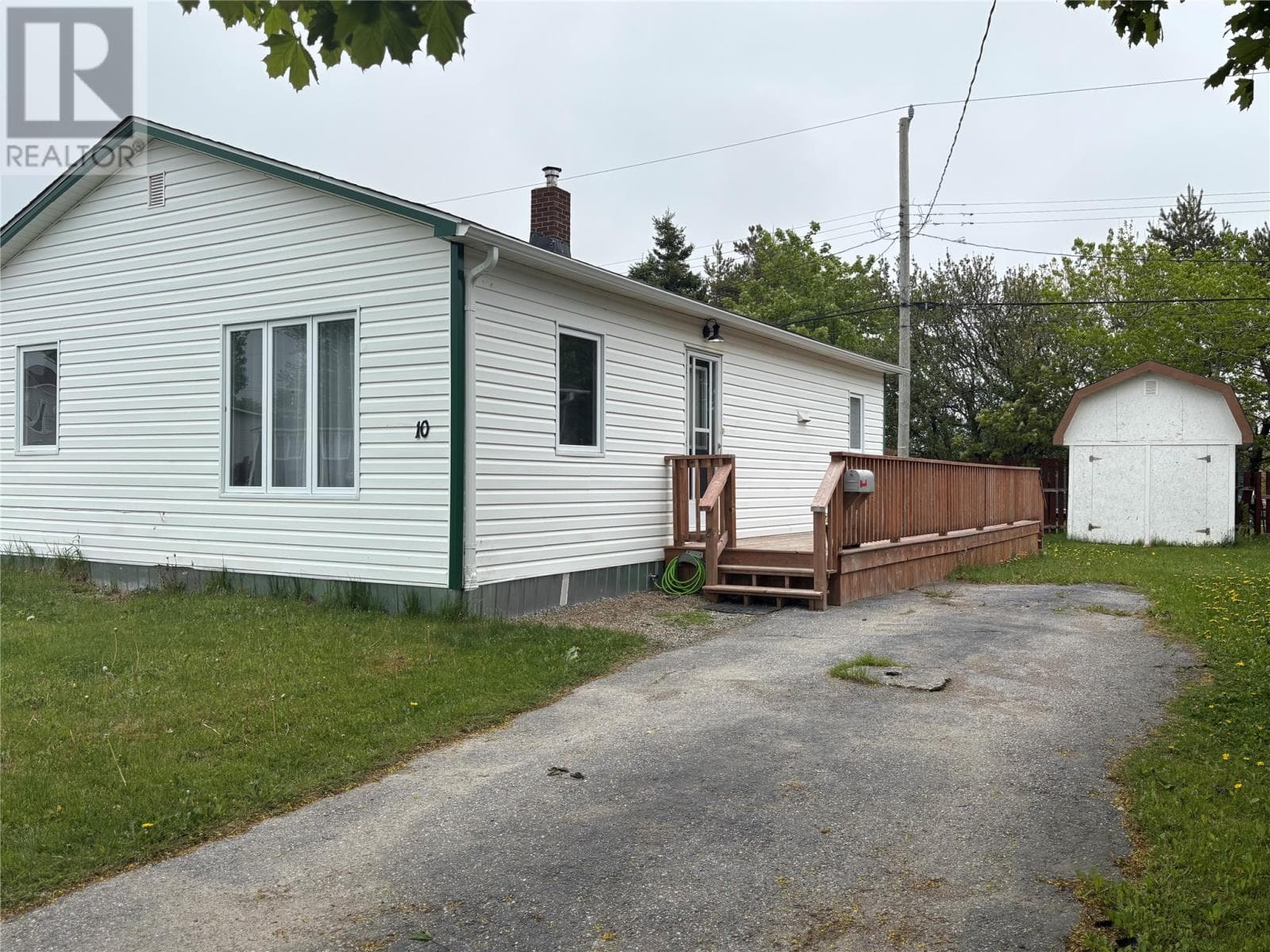 10 Rose Avenue thumbnail 2
