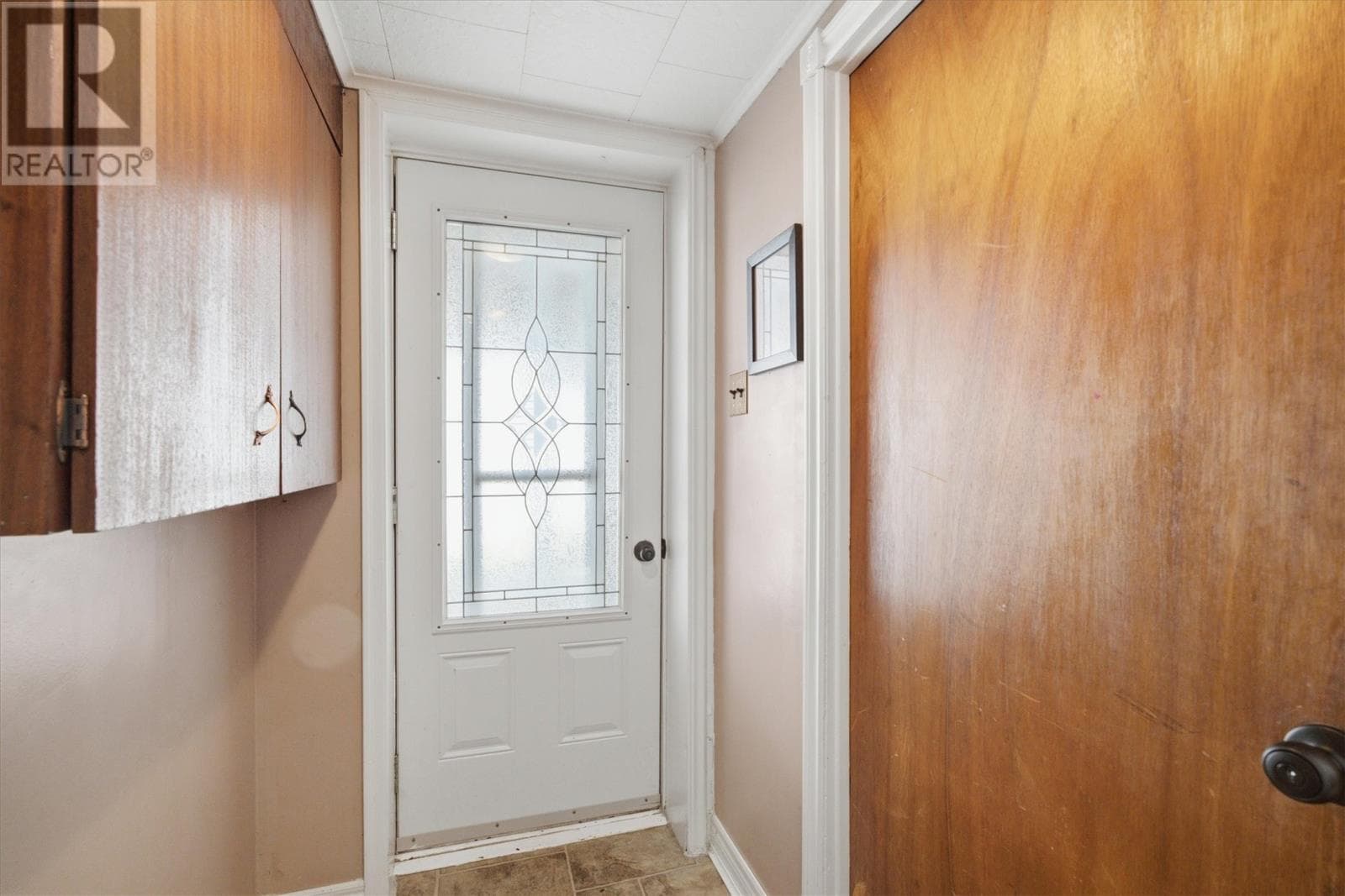 40 Squires Avenue thumbnail 18