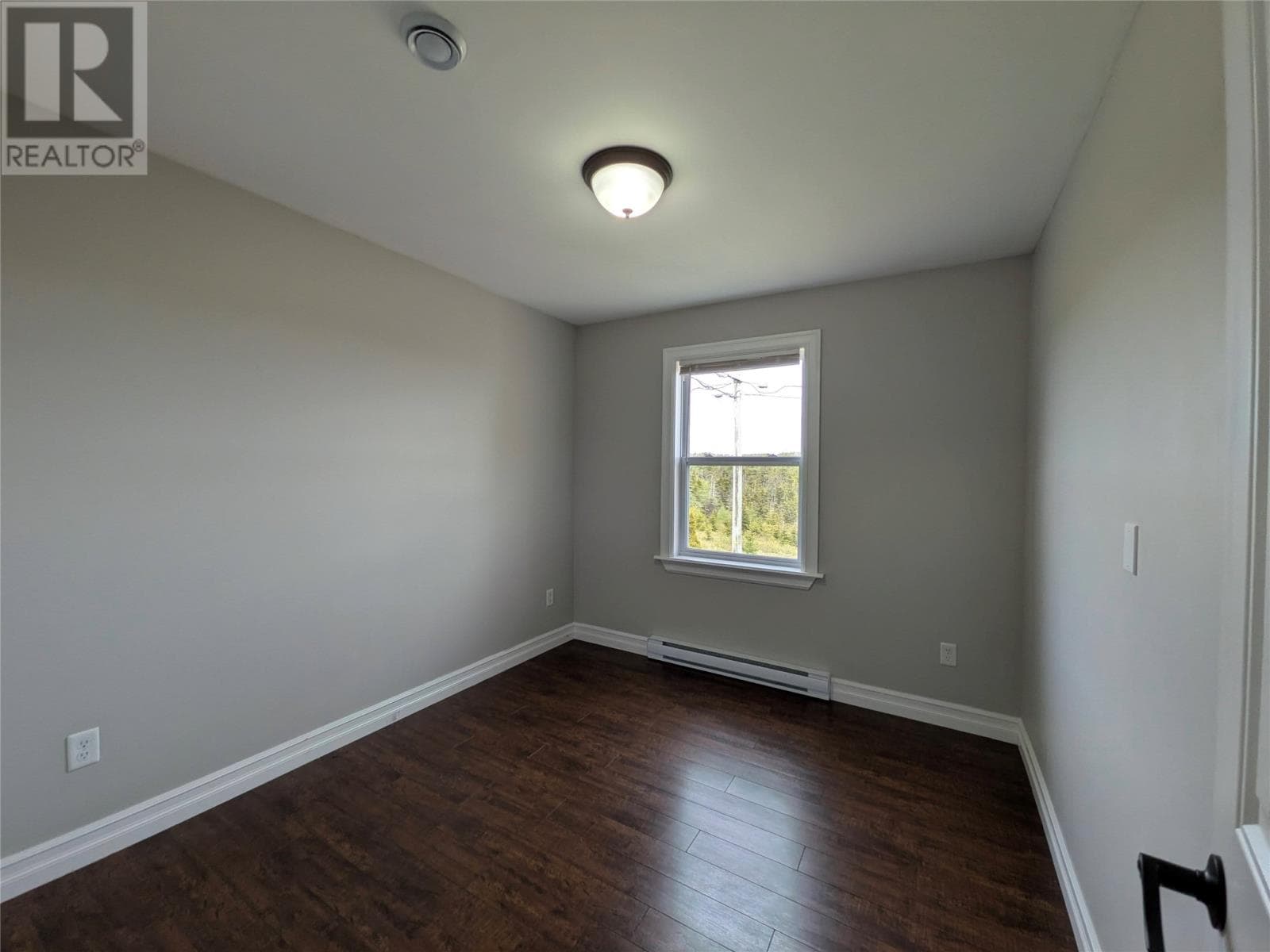 180 Ladysmith Drive thumbnail 11