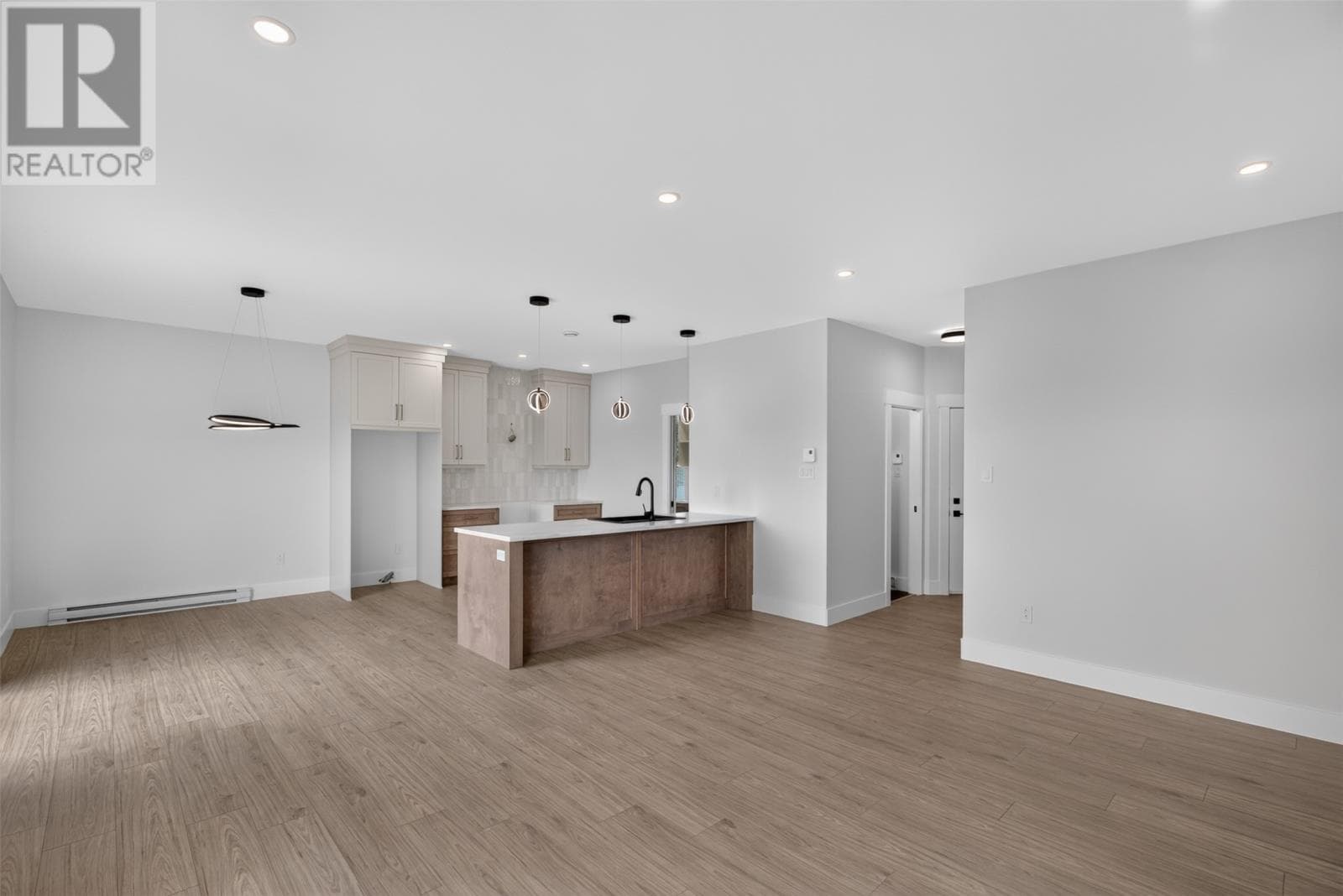 99 Trenton Drive thumbnail 9