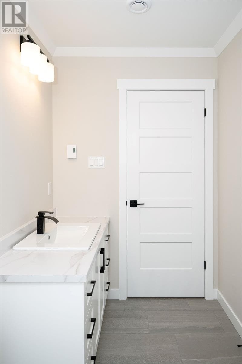 9 White Street thumbnail 17