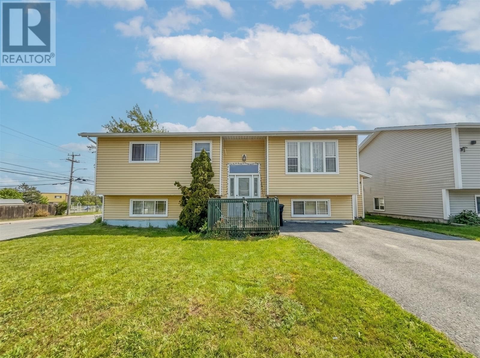 115 Frecker Drive photo 1